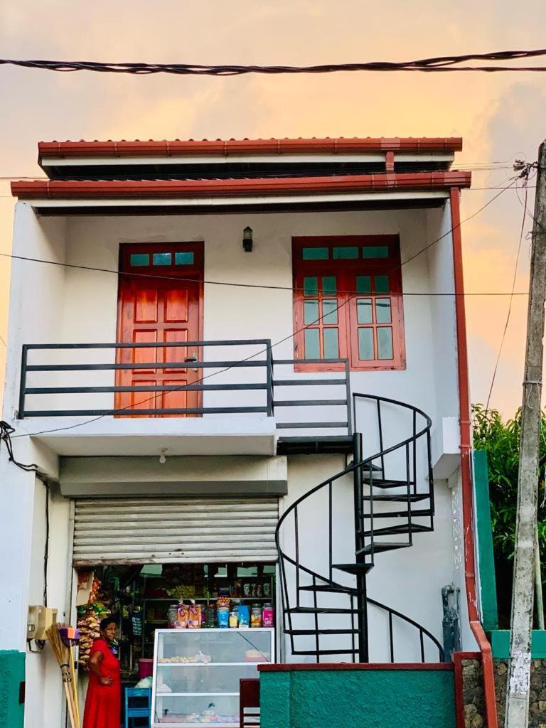 Lemon Stay Negombo Esterno foto